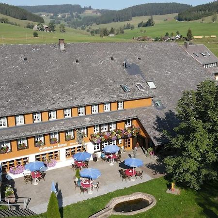 Hotel Zum Loewen - Unteres Wirtshaus Titisee-Neustadt Exterior photo